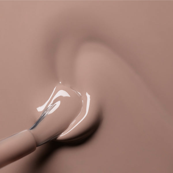 Manucurist Green Flash LED gel lak na nehty - Dove Beige (15 ml)