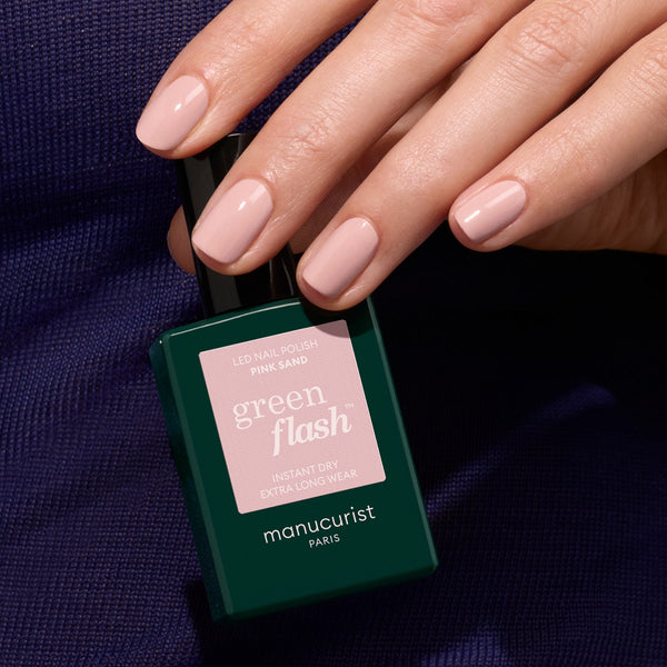 Manucurist Green Flash LED gel lak na nehty - Pink Sand (15 ml)