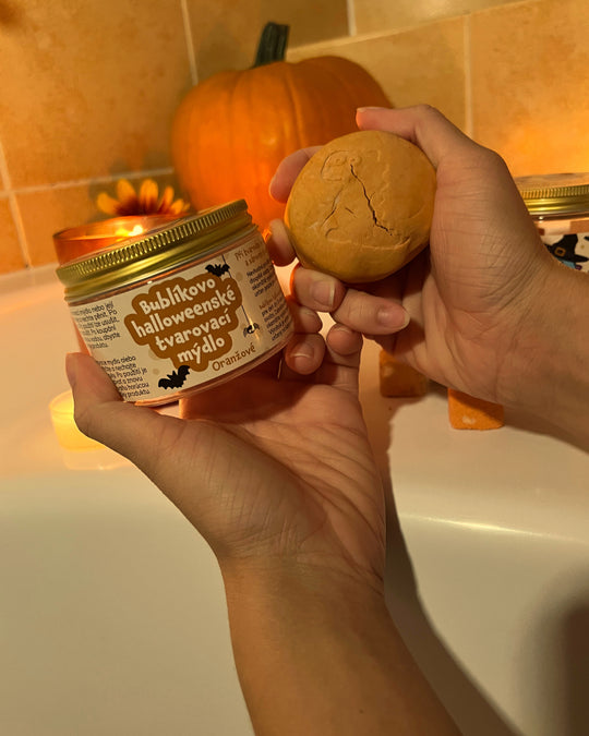 Pure Harmony Bublíkovo halloweenské tvarovací mýdlo - oranžové (100 g)