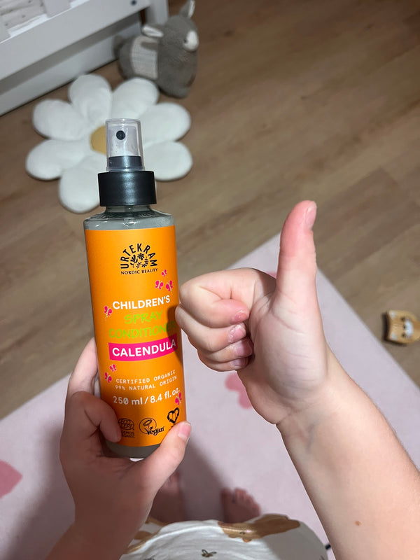 Urtekram Jemný dětský kondicionér s měsíčkem ve spreji BIO (250 ml)