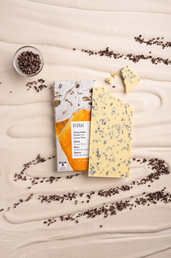 Vivani Čokoláda bílá s kakaovými boby Stracciatella BIO (80 g)