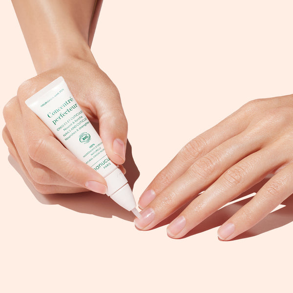 Manucurist Posilující péče na nehty a kůžičku BIO - pero (10 ml)
