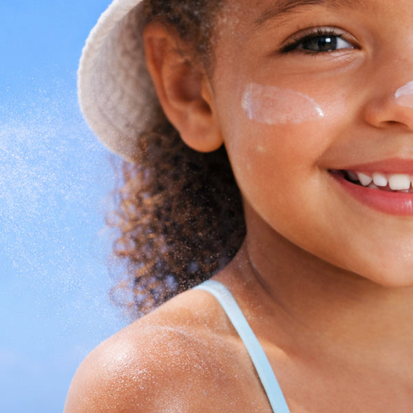 Attitude Dětské opalovací mléko ve spreji SPF 50 - meloun & kokos (75 ml)