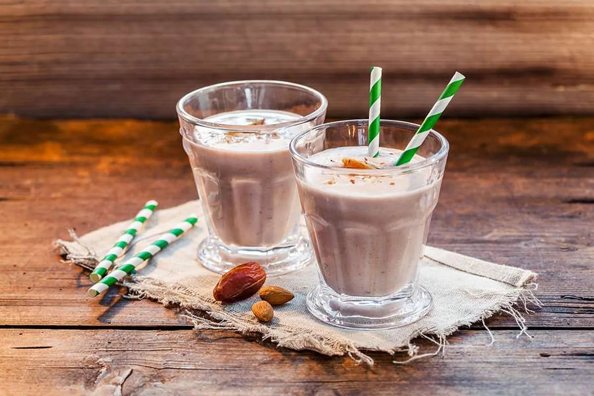 Datlovo-mandlový shake