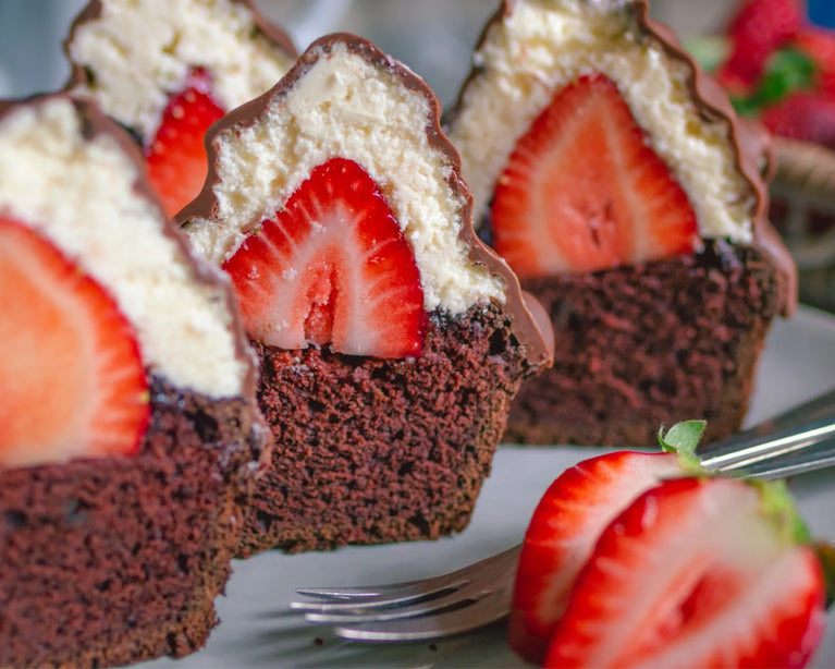 Hi-Hat cupcaky s jahodovým překvapením