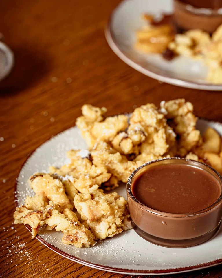 Kaiserschmarrn s čokoládovo-nugátovou omáčkou