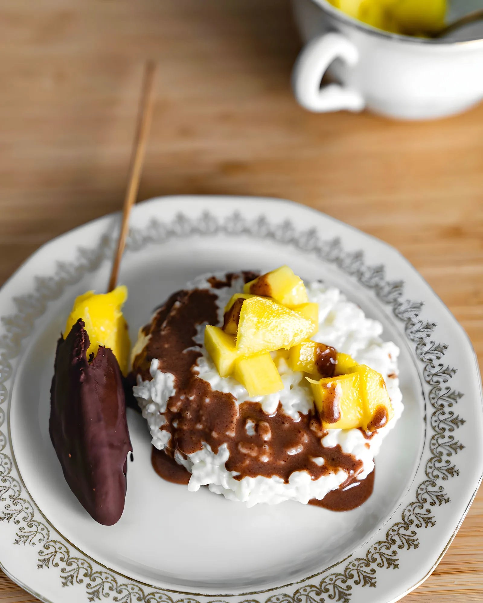 Mango sticky rice s čokoládovými mango špízy