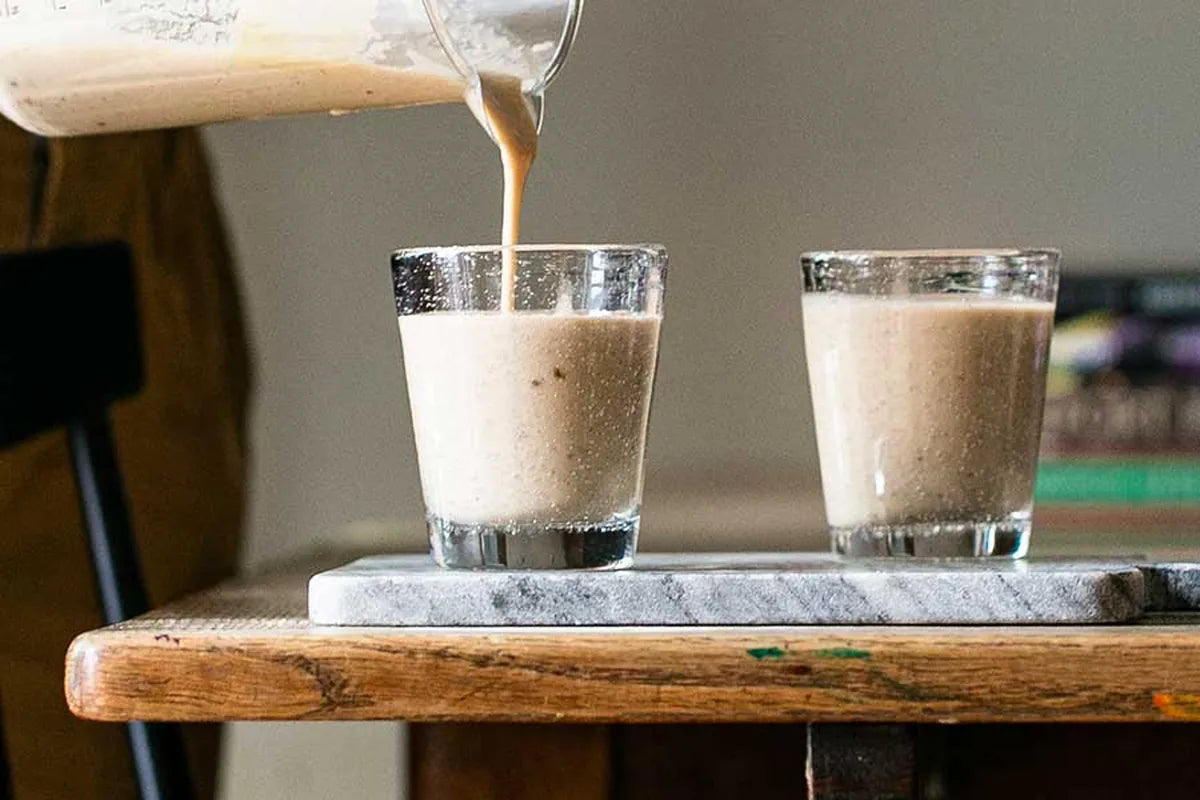 Tahini-datlové smoothie